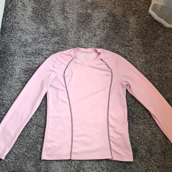 NIKE | Workout top - Picture 3 of 7